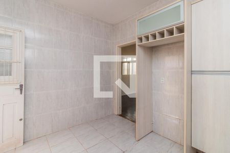 Cozinha de casa à venda com 3 quartos, 210m² em Guarujá, Porto Alegre