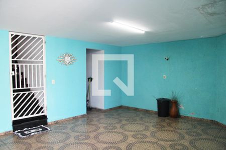 Garagem de casa à venda com 3 quartos, 241m² em Jardim Luciara, Guarulhos