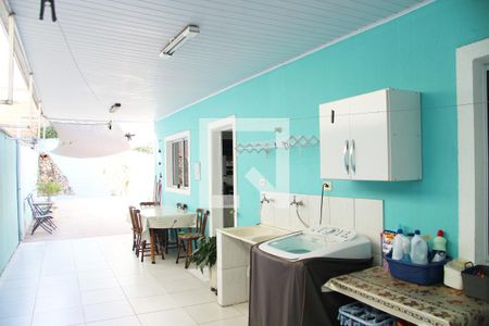 Área de Serviço de casa à venda com 3 quartos, 241m² em Jardim Luciara, Guarulhos