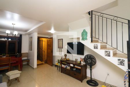 Sala de casa à venda com 4 quartos, 200m² em Hípica, Porto Alegre