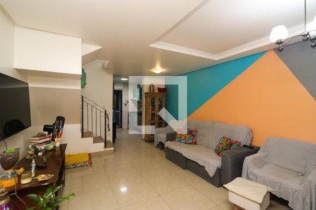Sala de casa à venda com 4 quartos, 200m² em Hípica, Porto Alegre