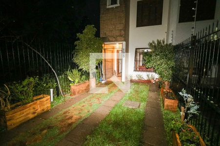 Garagem de casa à venda com 4 quartos, 200m² em Hípica, Porto Alegre