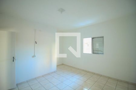 Quarto 1 de casa para alugar com 2 quartos, 80m² em Vila Santo Estevão, São Paulo