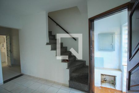 Sala de casa para alugar com 2 quartos, 80m² em Vila Santo Estevão, São Paulo