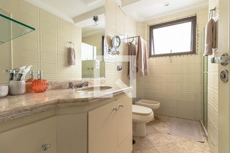 Banheiro da Suíte 2 de apartamento para alugar com 3 quartos, 225m² em Indianópolis, São Paulo