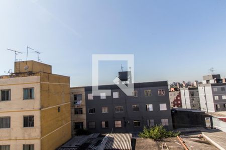 Vista da Sala de casa para alugar com 2 quartos, 54m² em Conjunto Habitacional Presidente Castelo Branco, Carapicuíba