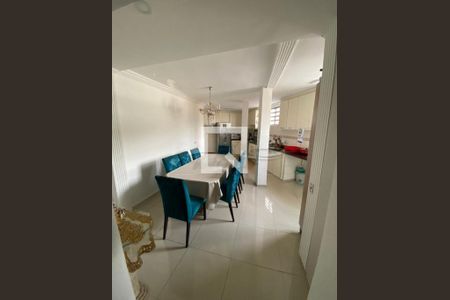 Casa à venda com 4 quartos, 250m² em Jardim da Saúde, São Paulo