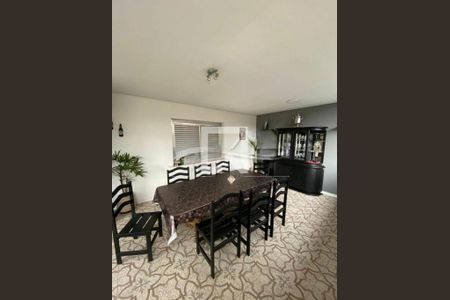 Casa à venda com 4 quartos, 250m² em Jardim da Saúde, São Paulo