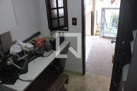 Casa à venda com 315m², 4 quartos e 6 vagasDepósito da edícula