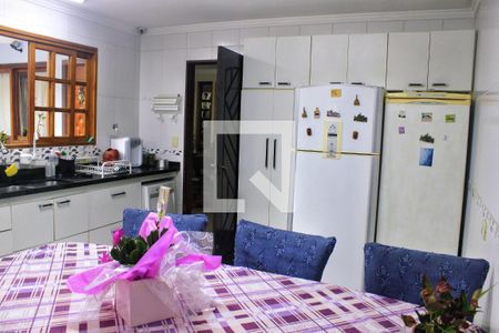 Casa à venda com 315m², 4 quartos e 6 vagasCozinha