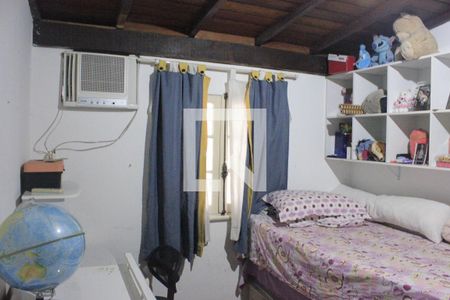 Casa à venda com 315m², 4 quartos e 6 vagasSuíte 2