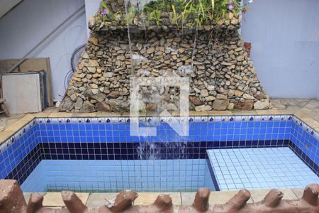 Casa à venda com 315m², 4 quartos e 6 vagasPiscina