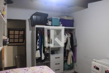 Casa à venda com 315m², 4 quartos e 6 vagasSuíte 2