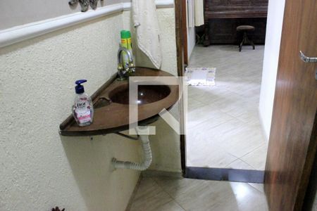 Casa à venda com 315m², 4 quartos e 6 vagasLavabo