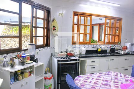 Casa à venda com 315m², 4 quartos e 6 vagasCozinha