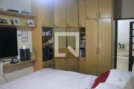 Casa à venda com 315m², 4 quartos e 6 vagasSuíte 4