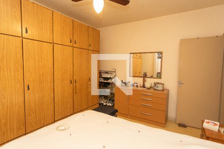 Quarto 1 de casa à venda com 3 quartos, 200m² em Vila Ipiranga, Porto Alegre