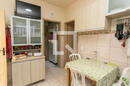Cozinha de casa à venda com 3 quartos, 200m² em Vila Ipiranga, Porto Alegre