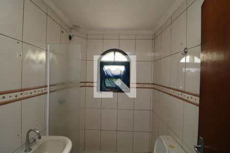 Banheiro de Serviço de casa para alugar com 2 quartos, 120m² em Jardim Vila Carrao, São Paulo