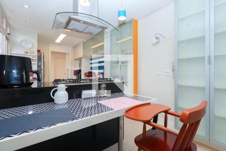 Foto 06 de apartamento à venda com 2 quartos, 204m² em Pinheiros, São Paulo