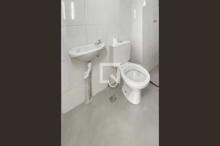 Banheiro Social 1 de apartamento para alugar com 2 quartos, 58m² em Santos Dumont, São Leopoldo