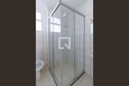 Banheiro social de apartamento à venda com 2 quartos, 50m² em Amendoeiras, Contagem
