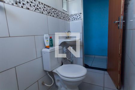 Banheiro Social de casa à venda com 3 quartos, 360m² em Oitis, Contagem