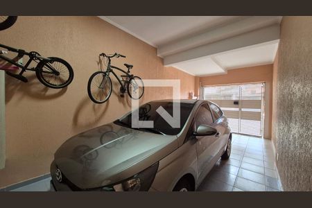 Garagem de casa à venda com 3 quartos, 144m² em Jardim Stella, Santo André