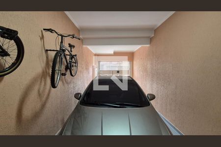 Garagem de casa à venda com 3 quartos, 144m² em Jardim Stella, Santo André