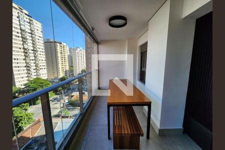 Varanda Sala de apartamento para alugar com 2 quartos, 71m² em Moema, São Paulo
