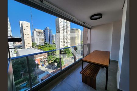 Varanda Sala de apartamento para alugar com 2 quartos, 71m² em Moema, São Paulo