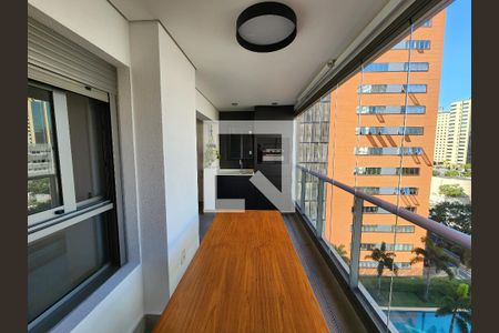 Varanda Sala de apartamento para alugar com 2 quartos, 71m² em Moema, São Paulo
