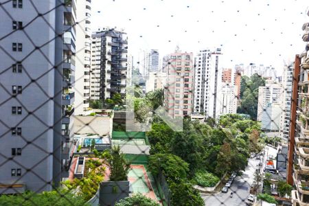 Varanda vista de apartamento à venda com 3 quartos, 100m² em Vila Andrade, São Paulo