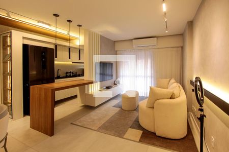 Sala de apartamento à venda com 1 quarto, 65m² em Barra da Tijuca, Rio de Janeiro