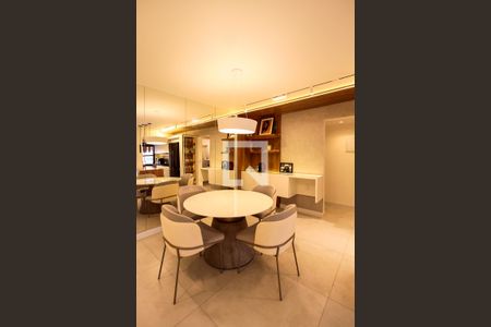 Sala de apartamento à venda com 1 quarto, 65m² em Barra da Tijuca, Rio de Janeiro