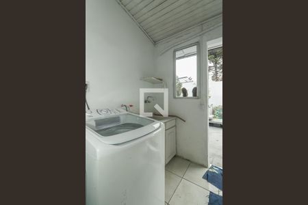 Área de Serviço de casa à venda com 2 quartos, 330m² em Santa Maria Goretti, Porto Alegre