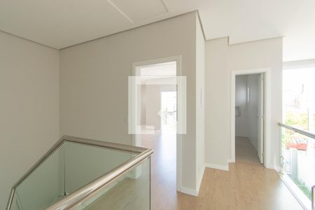 Escada de casa à venda com 3 quartos, 234m² em Estância Velha, Canoas