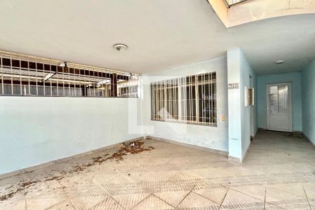 Garagem de casa para alugar com 3 quartos, 130m² em Planalto Paulista, São Paulo