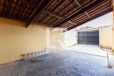 Garagem de casa à venda com 4 quartos, 700m² em Garças, Belo Horizonte