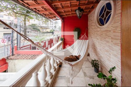 Varanda quarto 3 de casa para alugar com 5 quartos, 400m² em Coração Eucarístico, Belo Horizonte