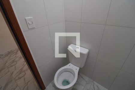 Banheiro de apartamento para alugar com 1 quarto, 27m² em Vila Formosa, São Paulo