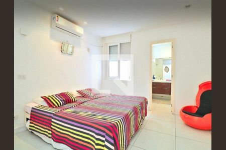 Suíte 1 de apartamento à venda com 2 quartos, 96m² em Leblon, Rio de Janeiro