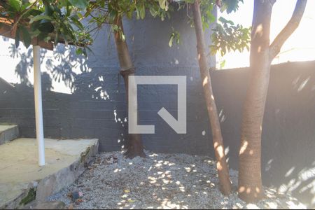 Área externa de casa à venda com 2 quartos, 183m² em Jardim Textil, São Paulo