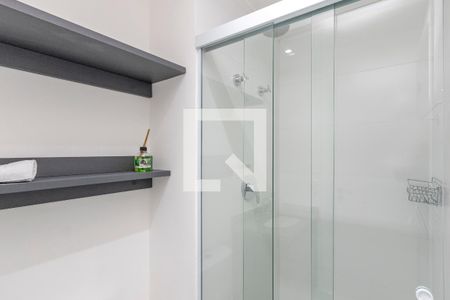 Banheiro de kitnet/studio à venda com 1 quarto, 23m² em Santo Amaro, São Paulo
