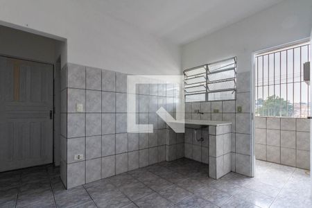 Cozinha de casa para alugar com 1 quarto, 35m² em Capão Redondo, São Paulo