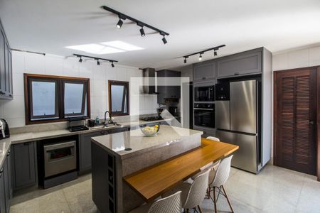 Cozinha de casa de condomínio à venda com 4 quartos, 407m² em Residencial Doze (alphaville), Santana de Parnaíba
