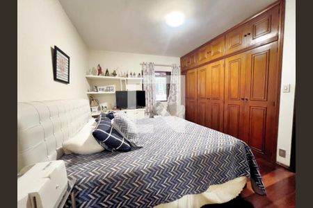 Quarto 3 de casa à venda com 4 quartos, 333m² em Havaí, Belo Horizonte