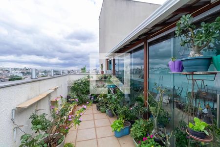 Cobertura de apartamento à venda com 3 quartos, 140m² em Santa Terezinha, Belo Horizonte
