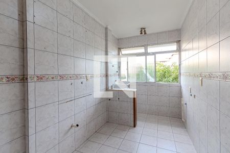 Cozinha e Área de Serviço de apartamento à venda com 2 quartos, 59m² em Cristal, Porto Alegre