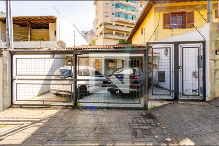 Fachada de casa à venda com 3 quartos, 110m² em Buritis, Belo Horizonte